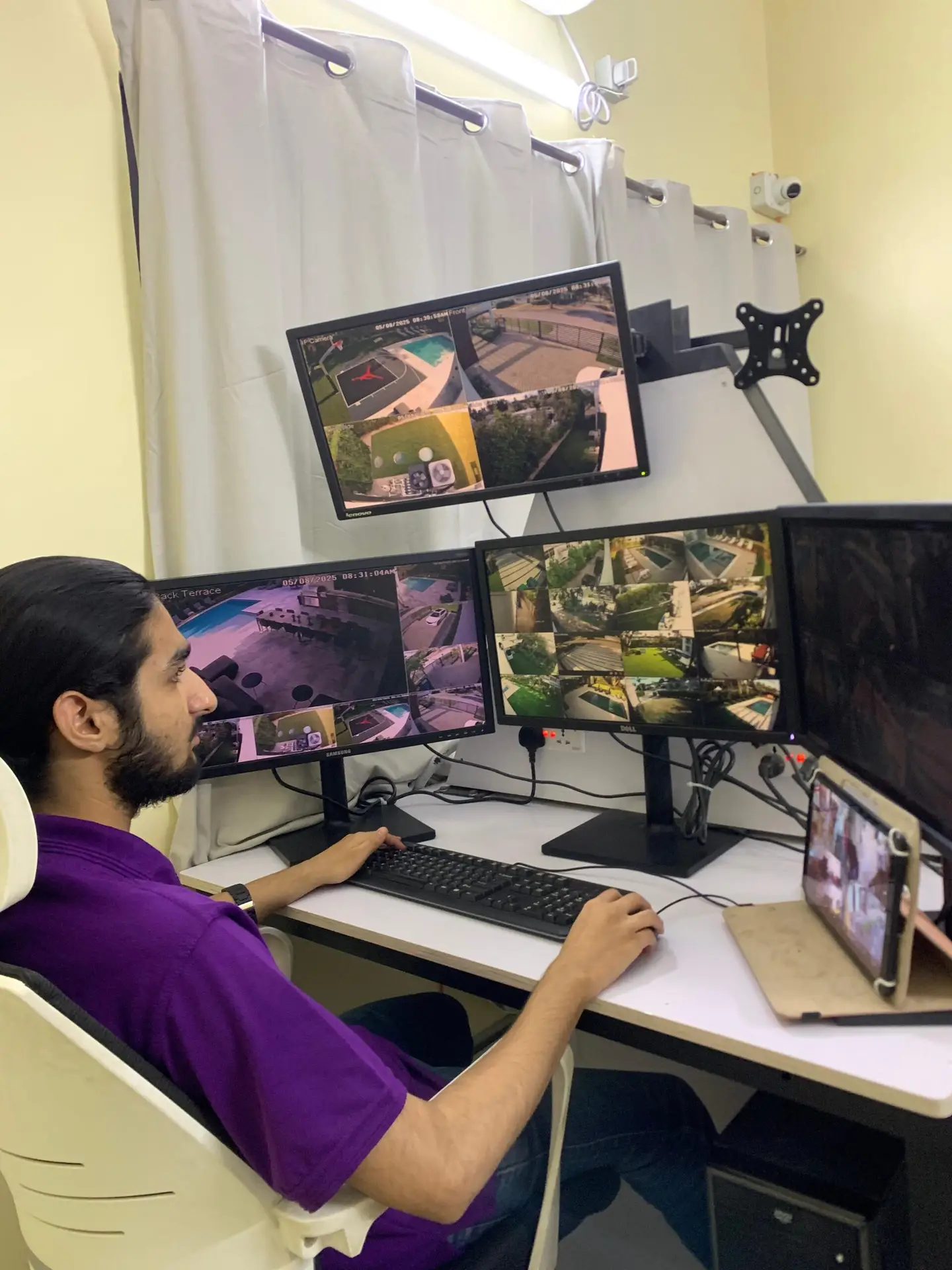 24 /7 Live CCTV Monitoring for Your Business and Assets