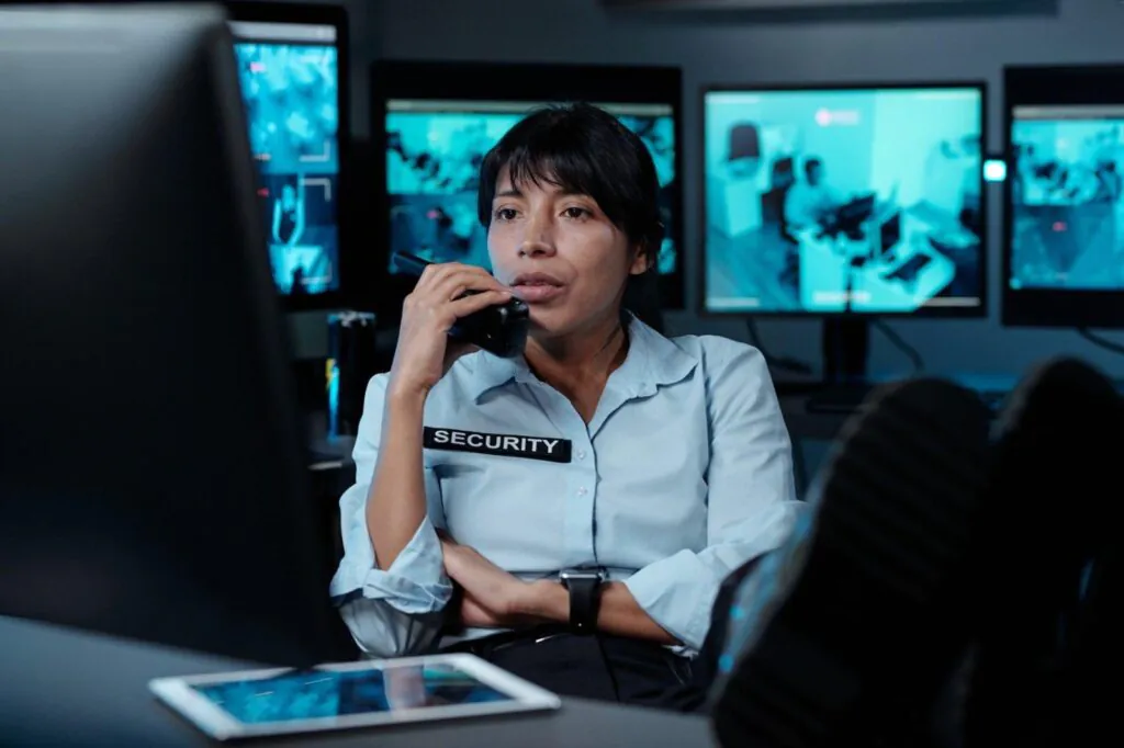 A side-by-side comparison graphic highlighting the Doorman Service Pros and Cons, helping property managers evaluate a traditional Doorman Service Company against modern Virtual Doorman Service Pros and Cons.